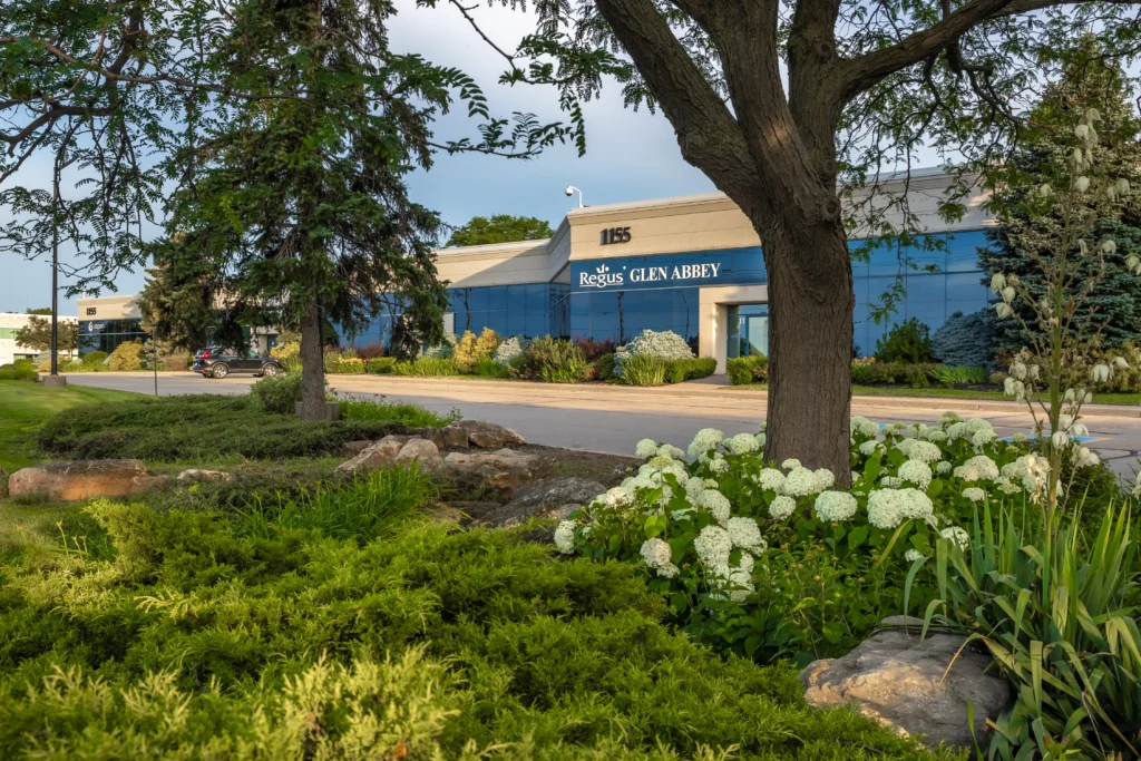 Creative Concepts Commercial Landscaping in Oakville Ontario using permeable pavers